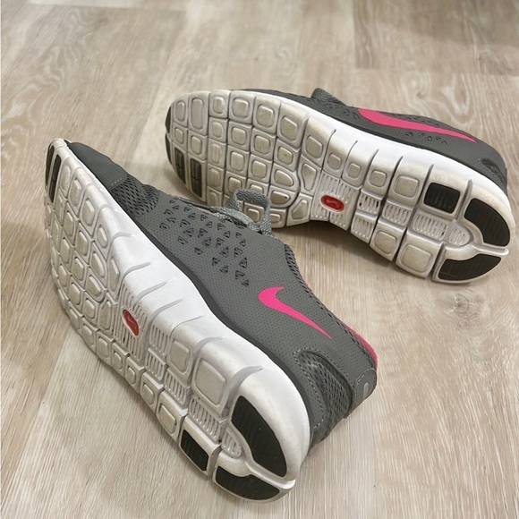 Nike FREE RUN Running Sneakers - Picture 4 of 6